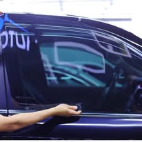 معتم زجاج السيارة القابل للنزع: راحتك وأناقتك في رحلة واحدة!